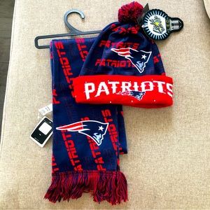 ❌SOLD❌ NFL New England Patriots Light-Up Beanie & Scarf